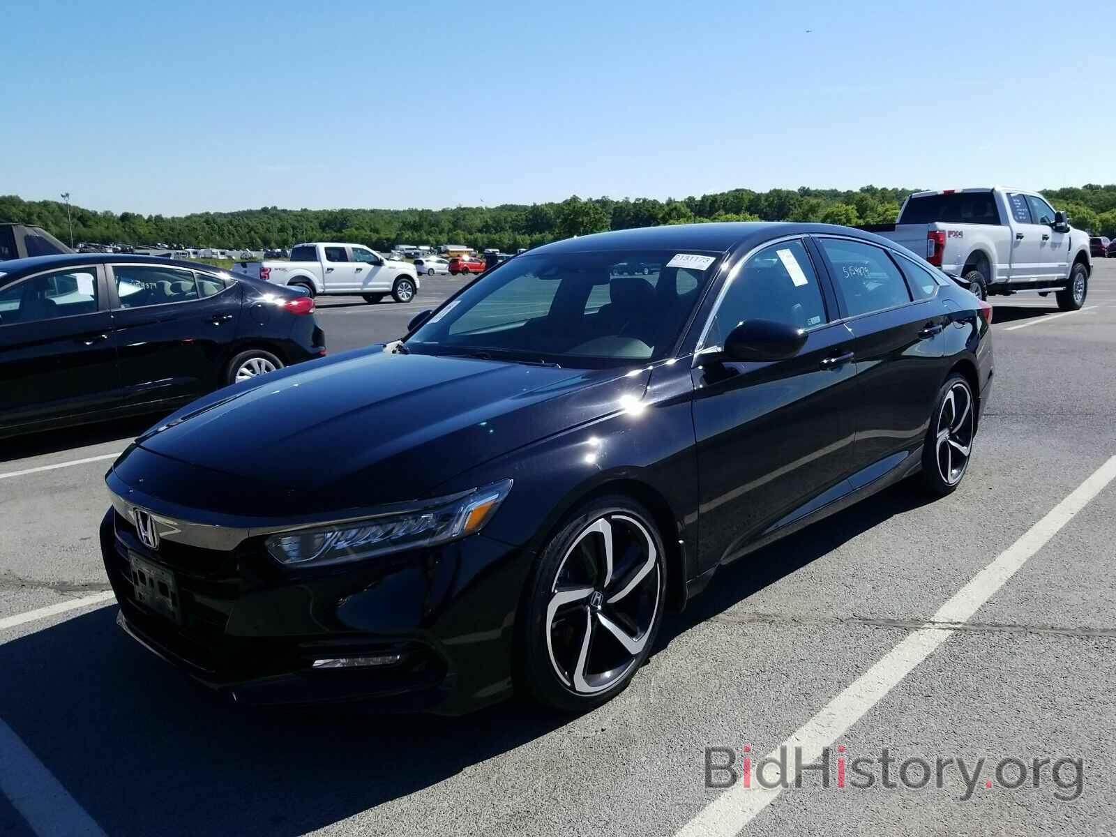 Photo 1HGCV1F3XJA239753 - Honda Accord Sedan 2018