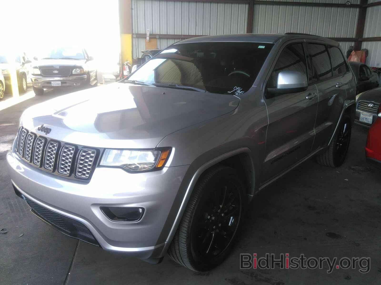 Photo 1C4RJEAG9HC788736 - Jeep Grand Cherokee 2017