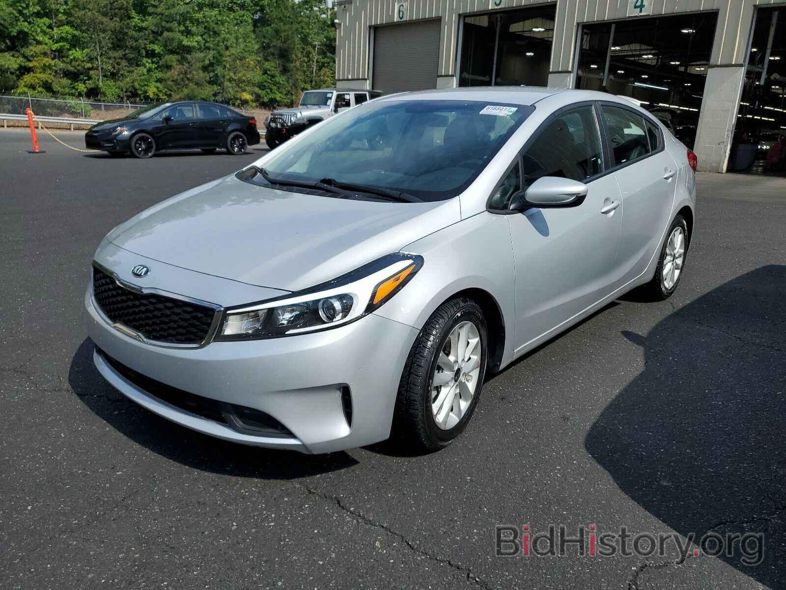 Photo 3KPFL4A74HE130435 - Kia Forte LX 2017