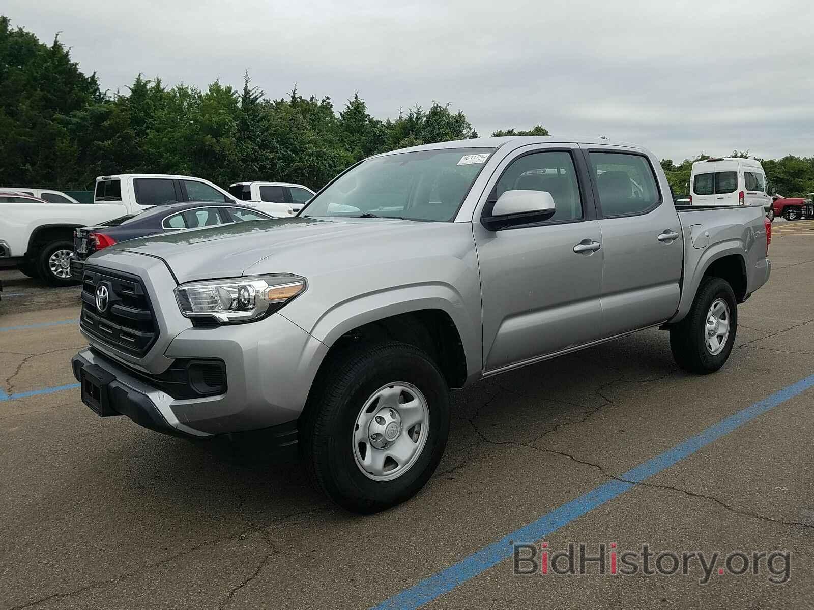 Photo 5TFCZ5AN1HX092751 - Toyota Tacoma 2017