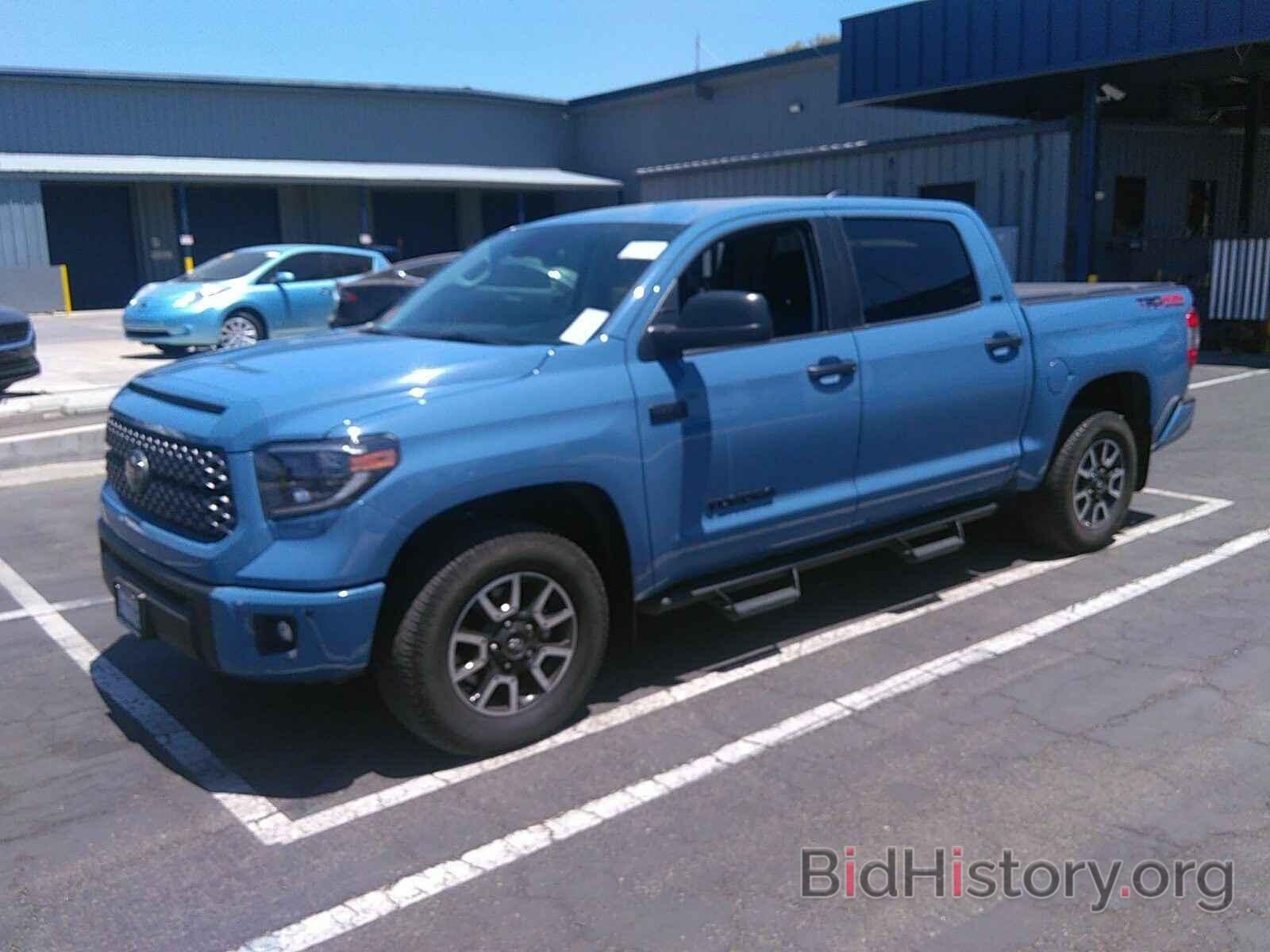 Фотография 5TFDY5F1XLX879137 - Toyota Tundra 4WD 2020