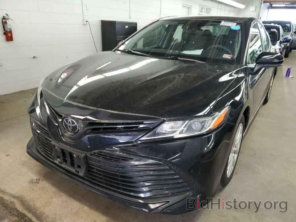 Photo 4T1B11HK8KU780662 - Toyota Camry LE 2019