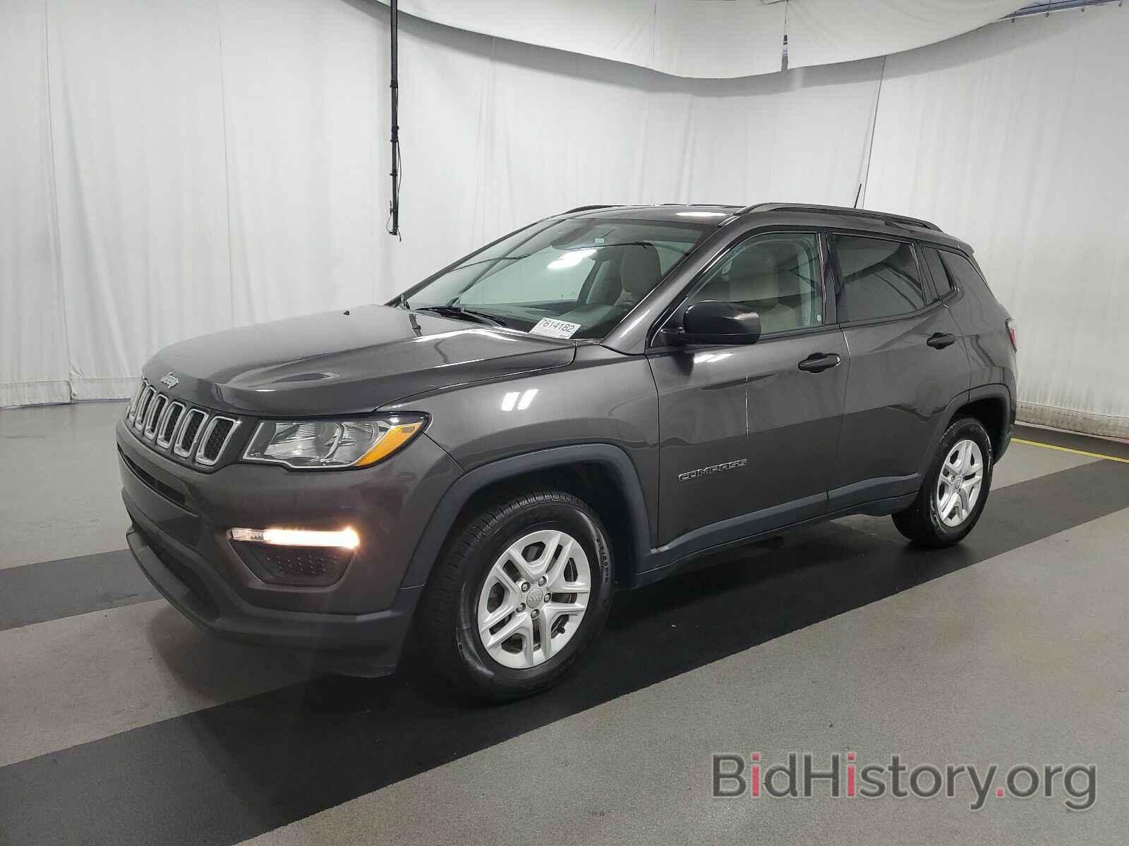 Photo 3C4NJCAB9JT146552 - Jeep Compass 2018