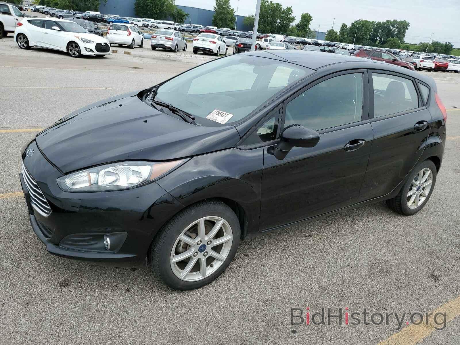 Photo 3FADP4EJ3KM136781 - Ford Fiesta 2019