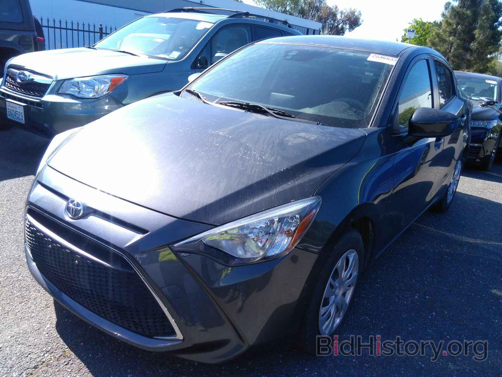 Photo 3MYDLBYV9KY515335 - Toyota Yaris Sedan 2019