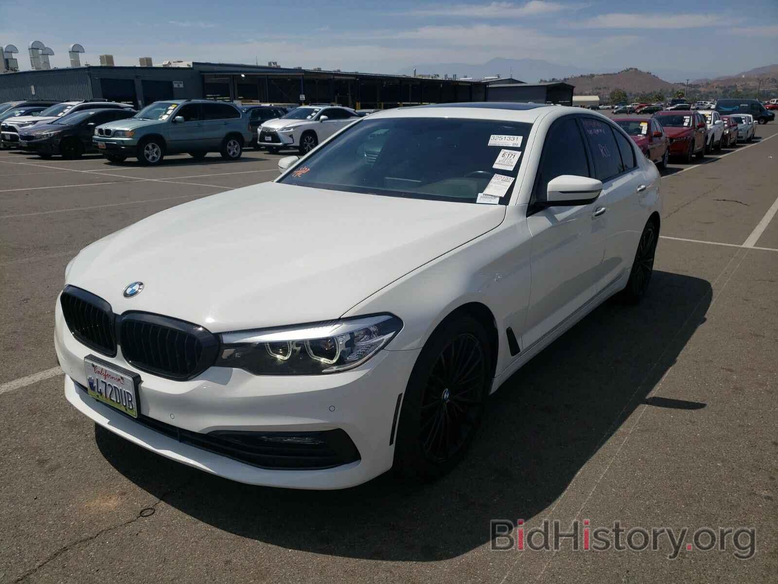 Photo WBAJA5C55JWA35573 - BMW 5 Series 2018