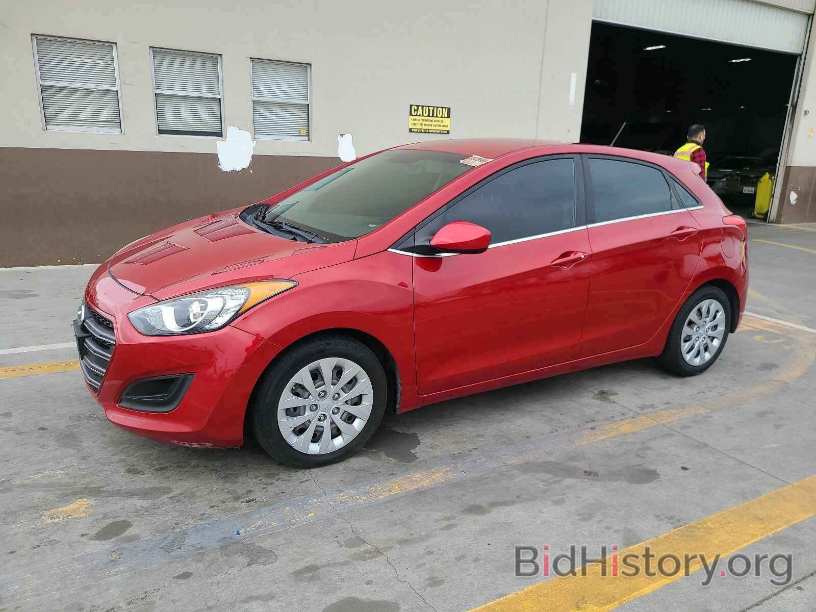 Фотография KMHD35LH4HU379981 - Hyundai Elantra GT 2017