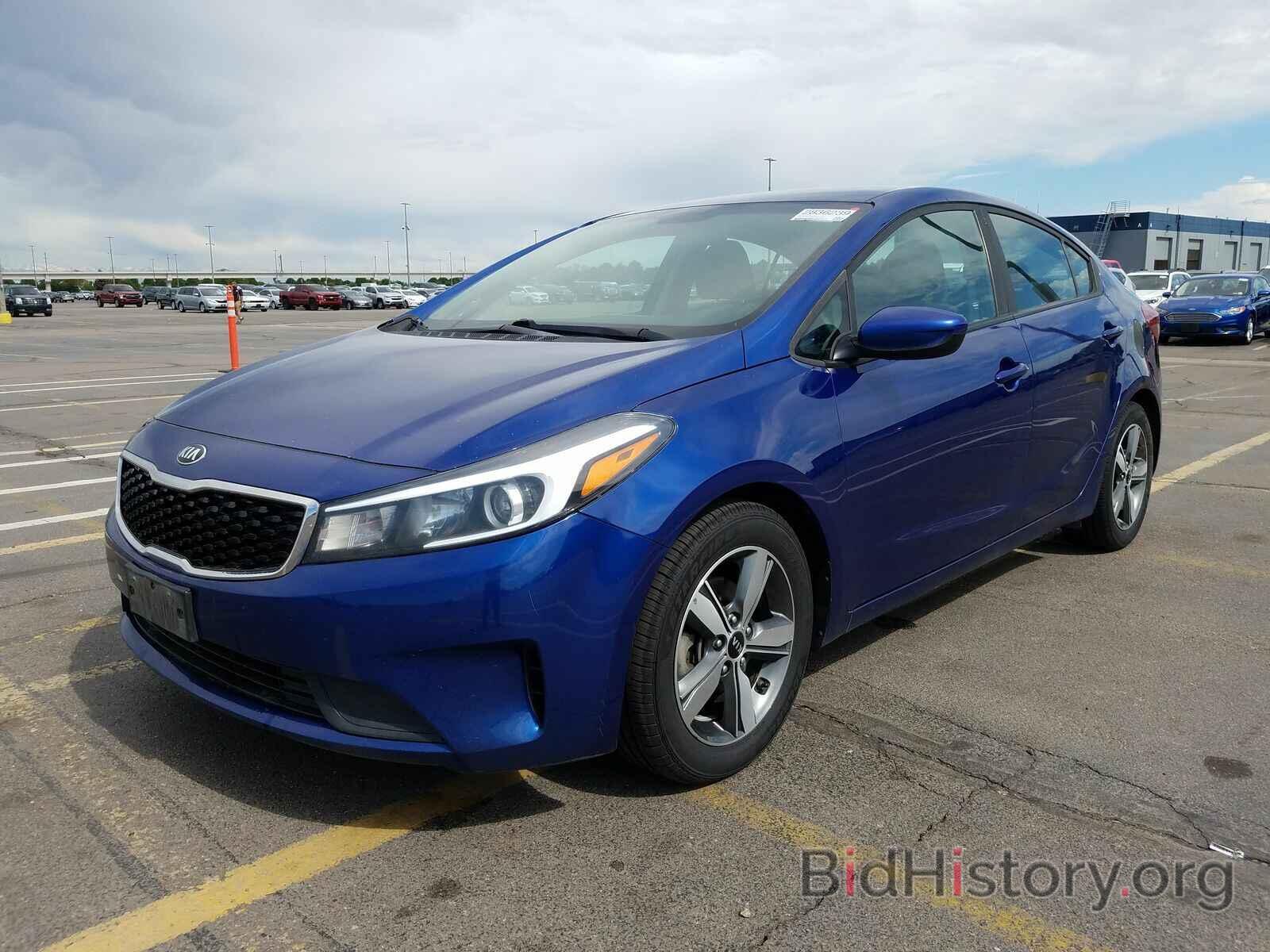 Photo 3KPFL4A71JE176990 - Kia Forte LX 2018