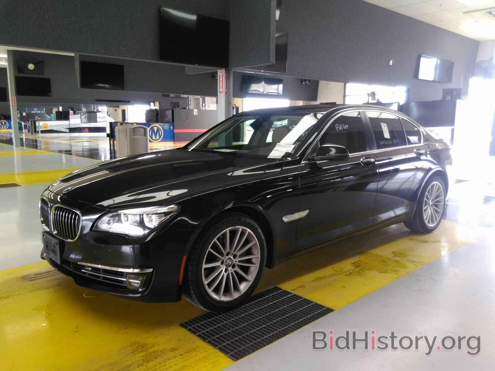 Photo WBAYA8C54FGK19739 - BMW 7 Series 2015