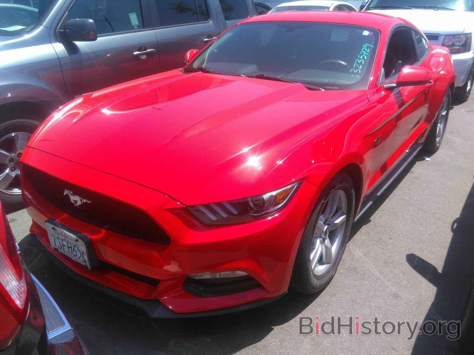 Photo 1FA6P8AM0G5295254 - Ford Mustang 2016