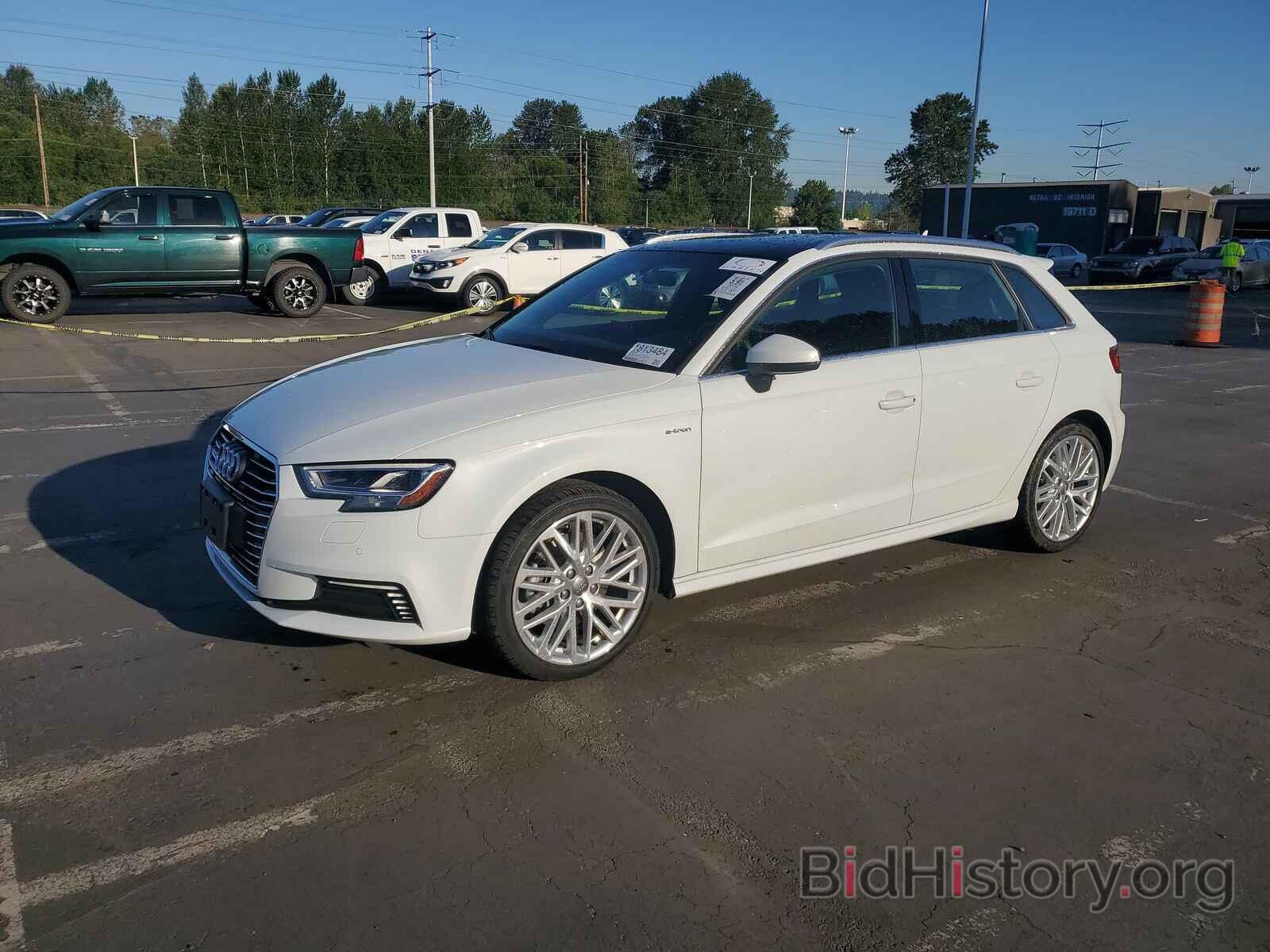 Photo WAUTPBFF3JA068706 - Audi A3 Sportback e-tron 2018