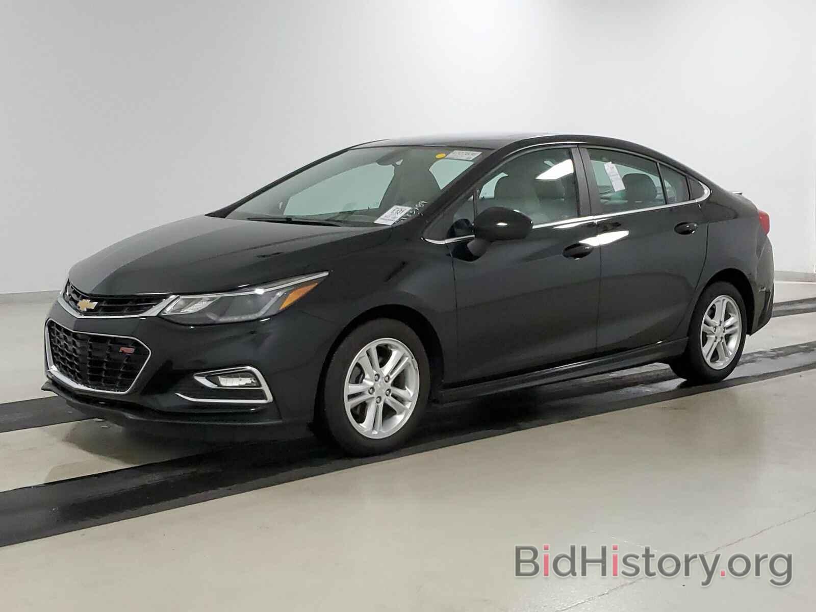 Photo 1G1BE5SM3H7207355 - Chevrolet Cruze 2017