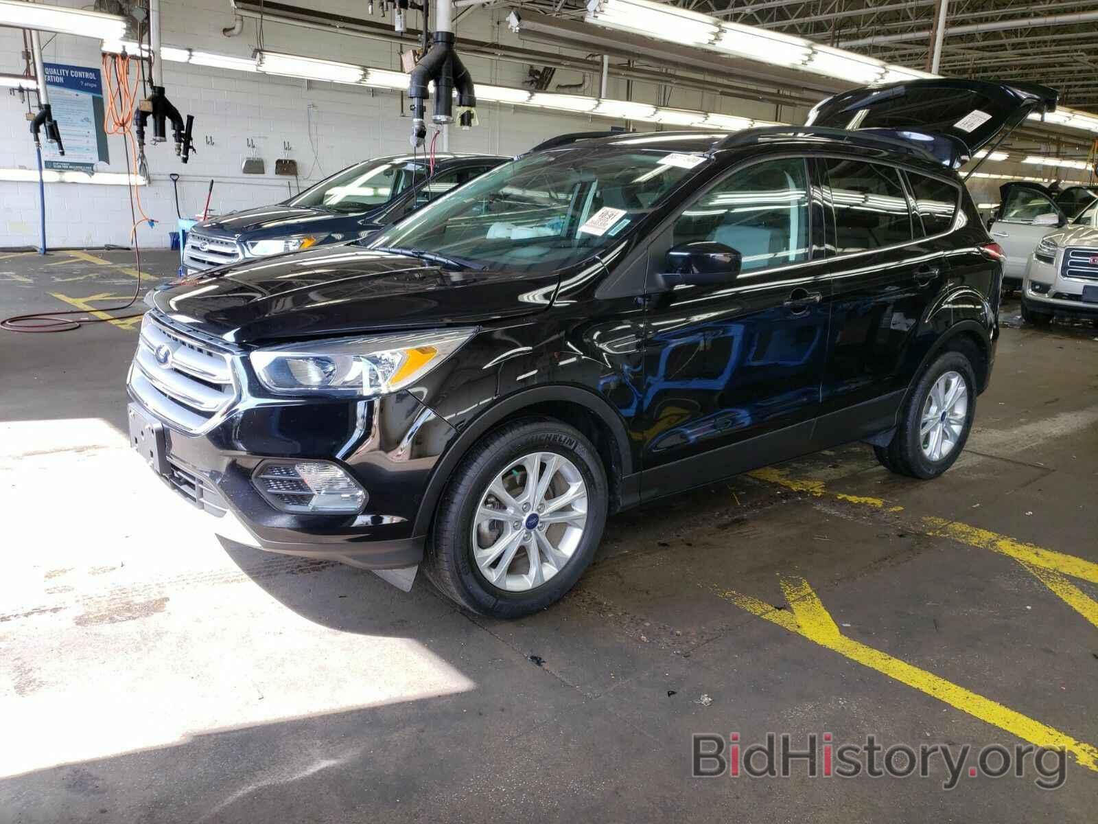 Фотография 1FMCU0GD6JUB73666 - Ford Escape 2018