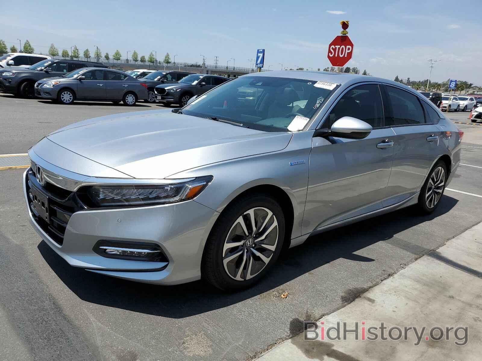 Фотография 1HGCV3F98KA015785 - Honda Accord Hybrid 2019