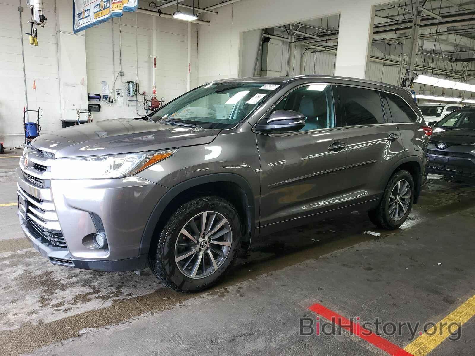 Photo 5TDJZRFH4JS528277 - Toyota Highlander 2018