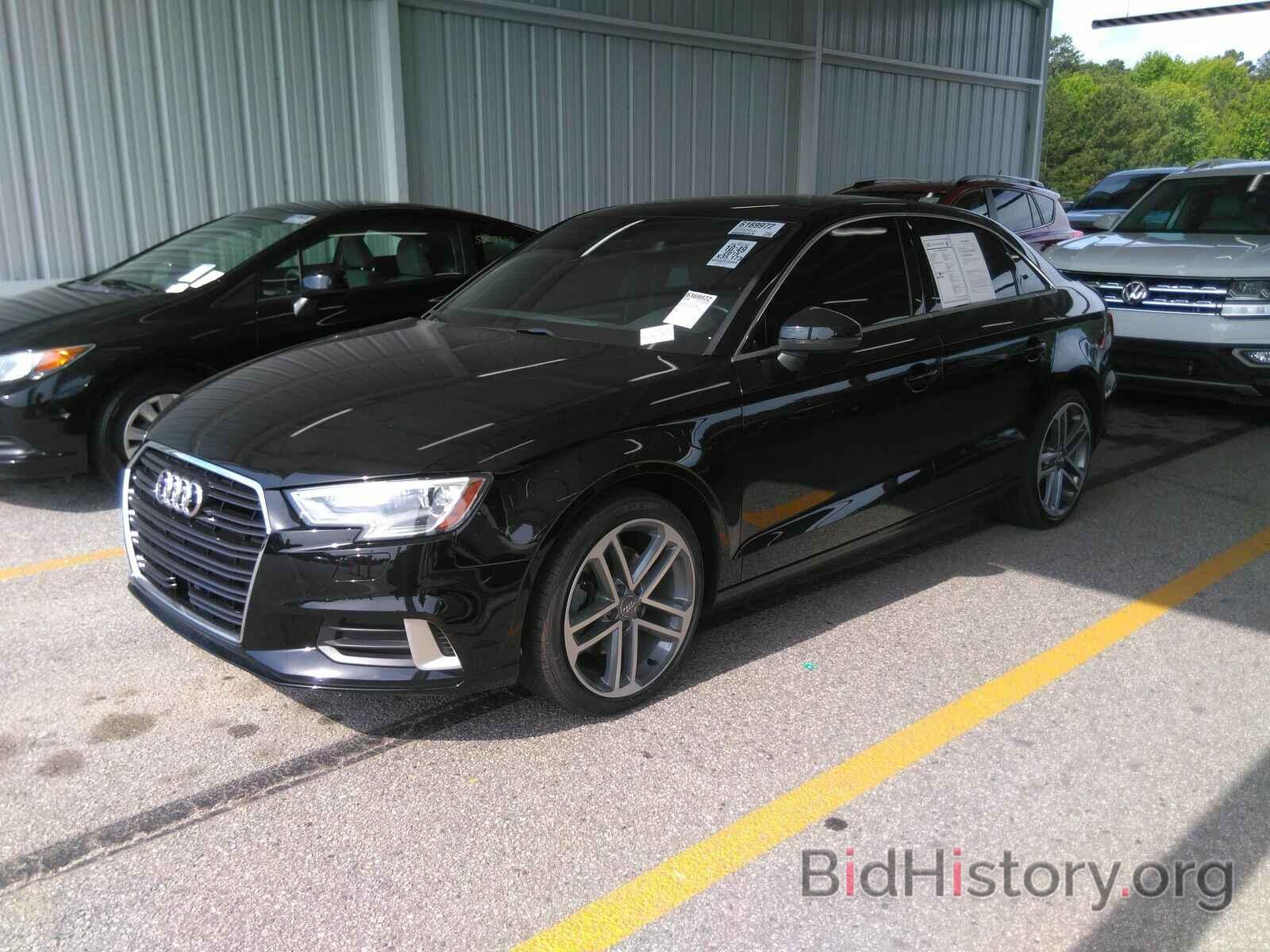 Photo WAUAUGFF3K1012490 - Audi A3 Sedan 2019