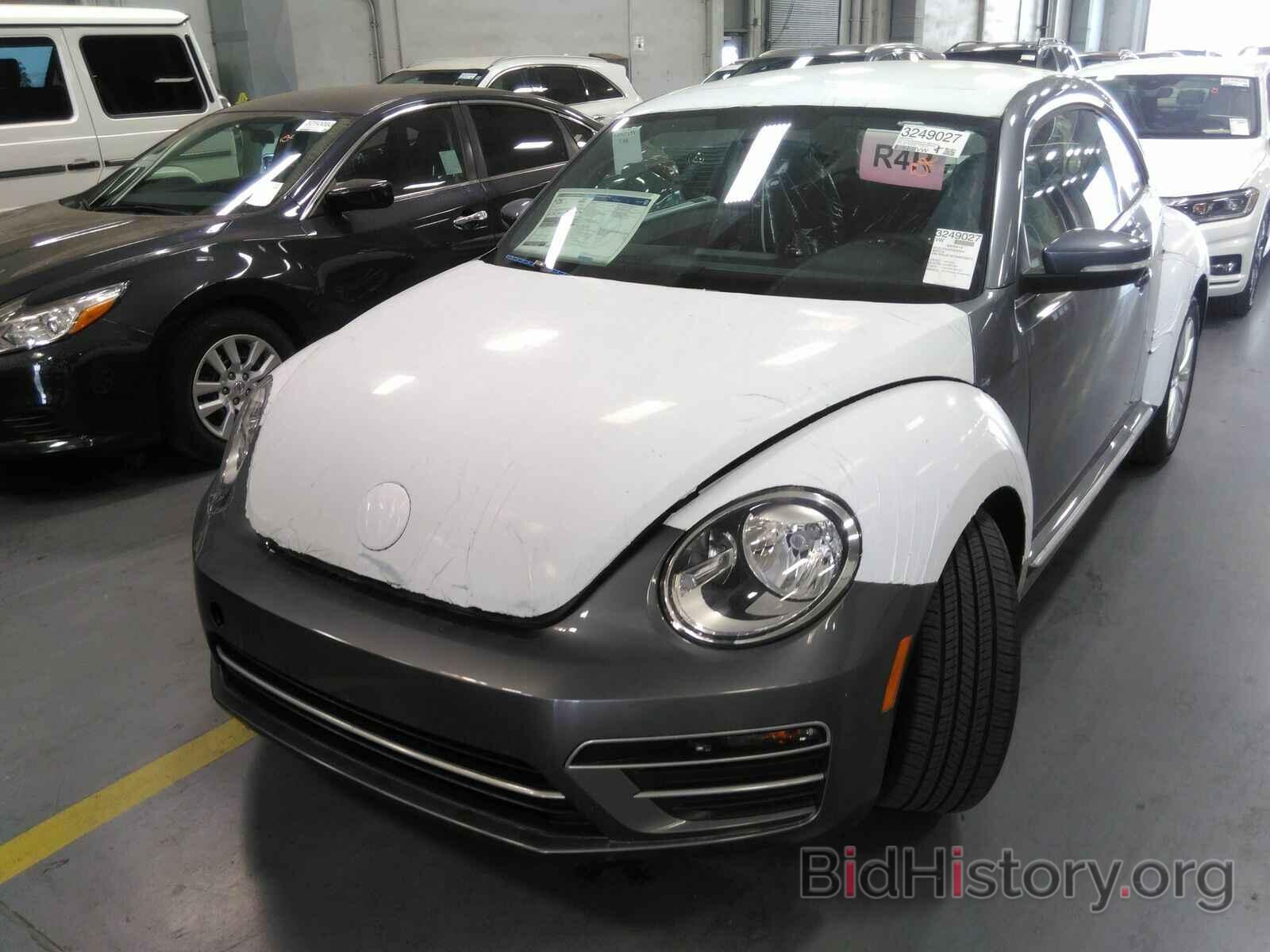 Photo 3VWJD7ATXKM708375 - Volkswagen Beetle 2019