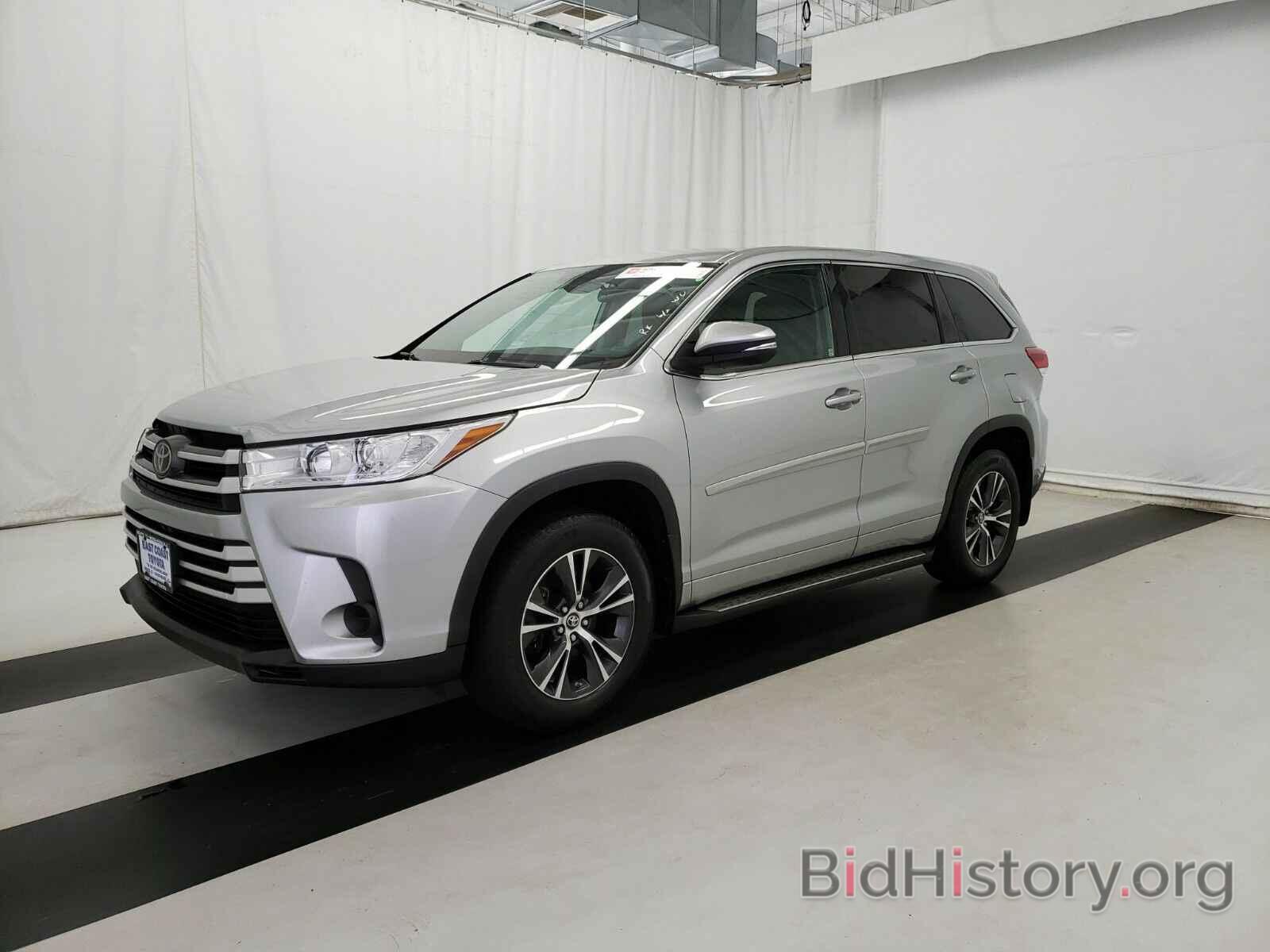 Photo 5TDBZRFH7JS868639 - Toyota Highlander 2018