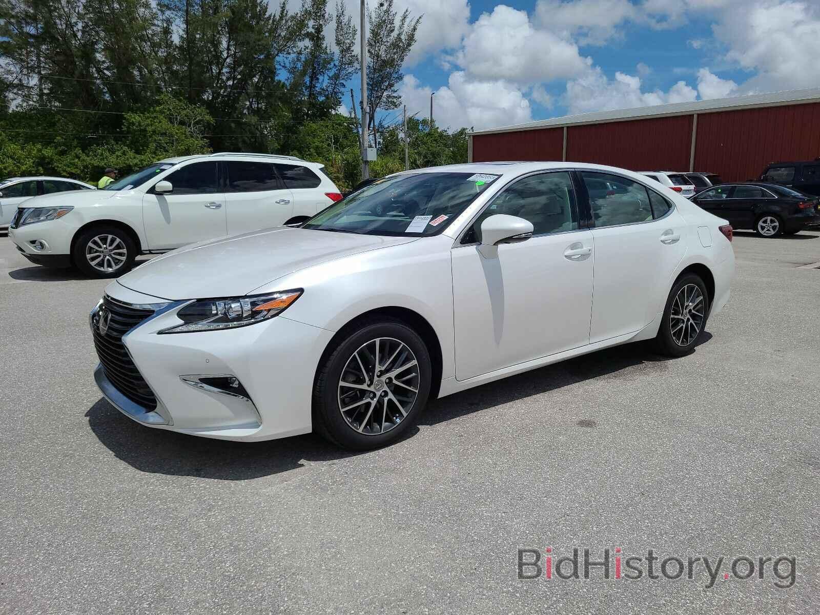 Photo 58ABK1GG6JU110948 - Lexus ES ES 2018