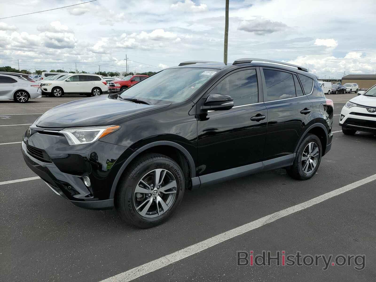 Фотография 2T3WFREV0JW440878 - Toyota RAV4 2018