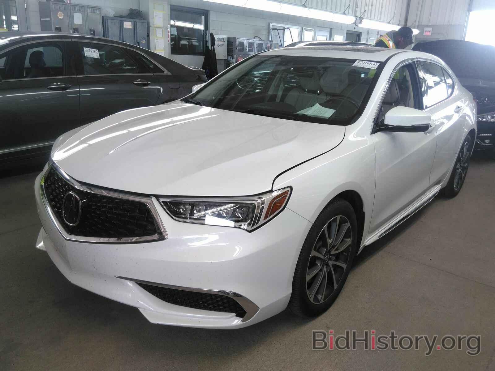 Фотография 19UUB3F57JA000512 - Acura TLX 2018