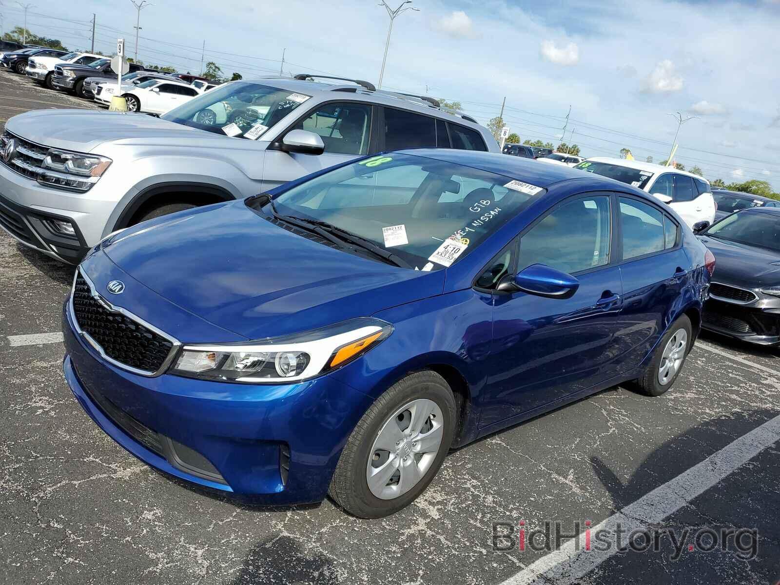 Photo 3KPFK4A71JE254770 - Kia Forte LX 2018