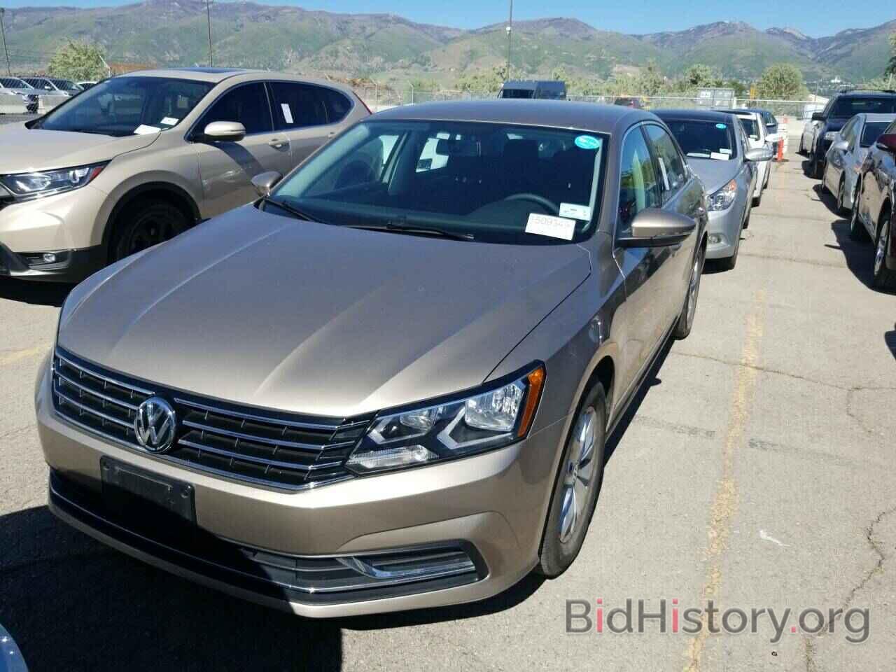 Photo 1VWAT7A37GC020653 - Volkswagen Passat 2016