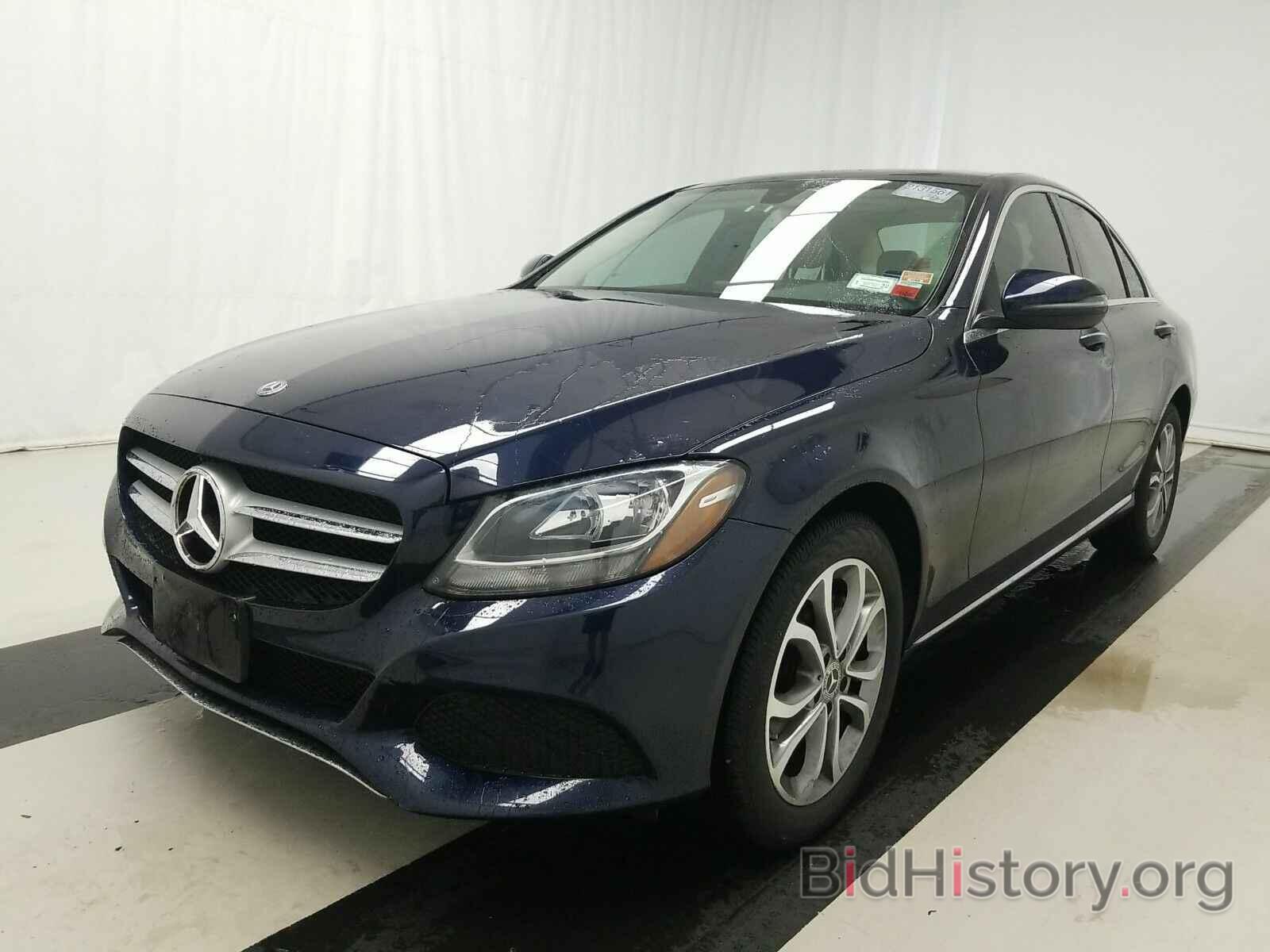 Photo WDDWF4KB1HR304367 - Mercedes-Benz C-Class 2017