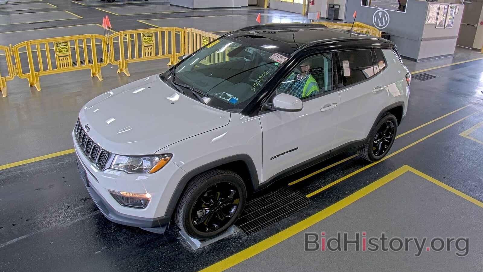 Photo 3C4NJDBB7JT395095 - Jeep Compass 2018