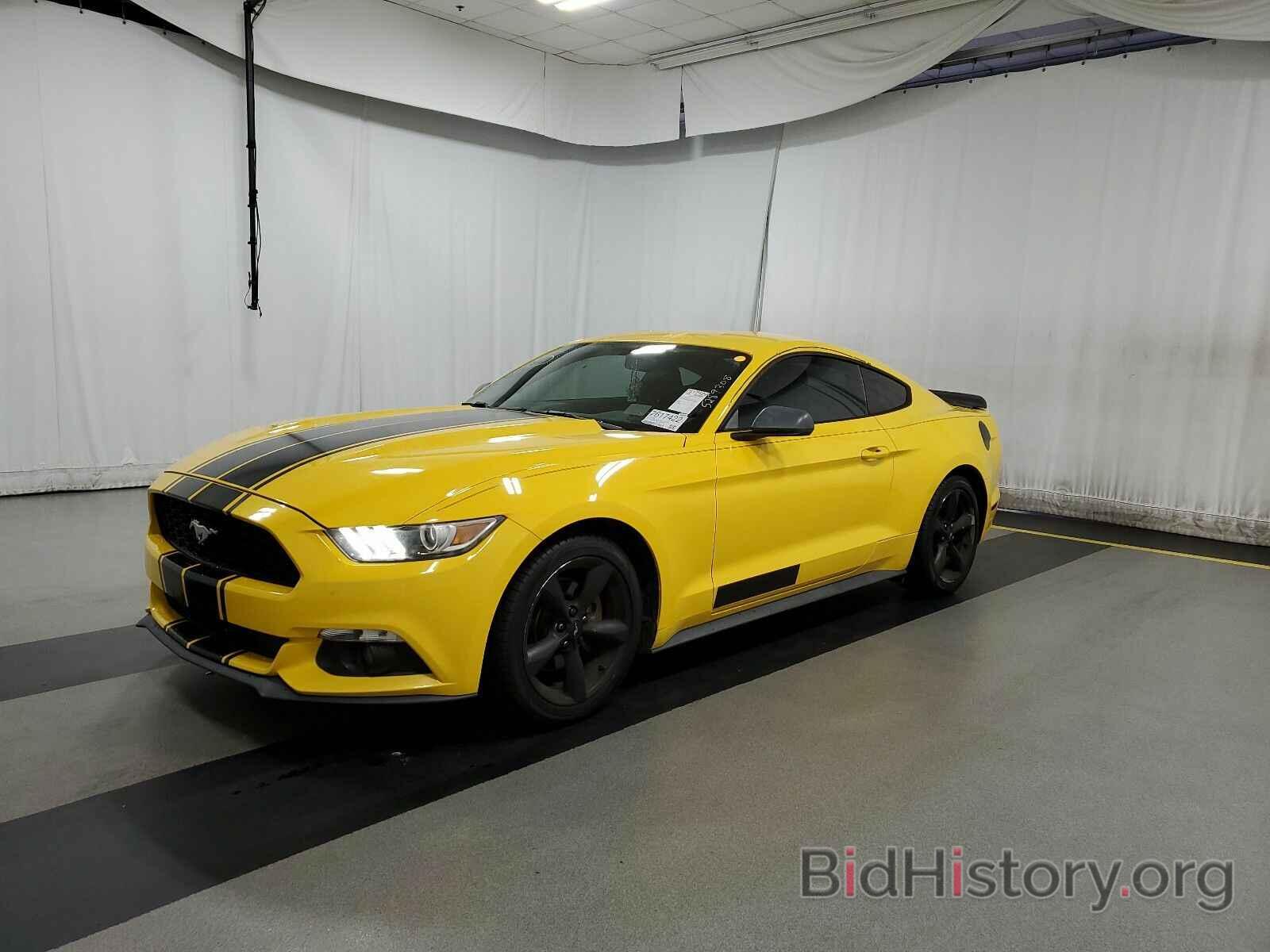 Photo 1FA6P8AM0F5330924 - Ford Mustang 2015