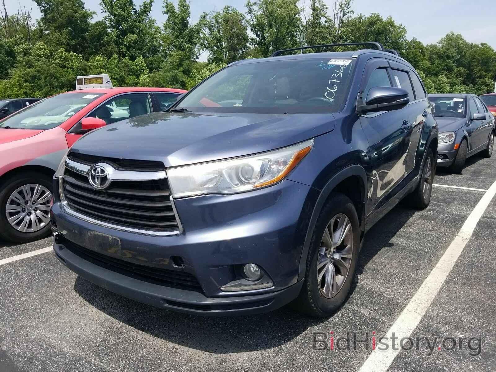 Photo 5TDKKRFH9FS067366 - Toyota Highlander 2015