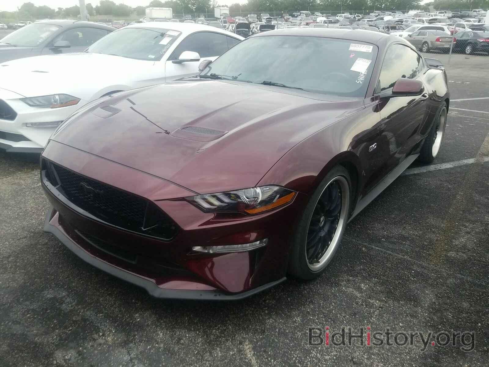 Photo 1FA6P8CF5J5104062 - Ford Mustang GT 2018