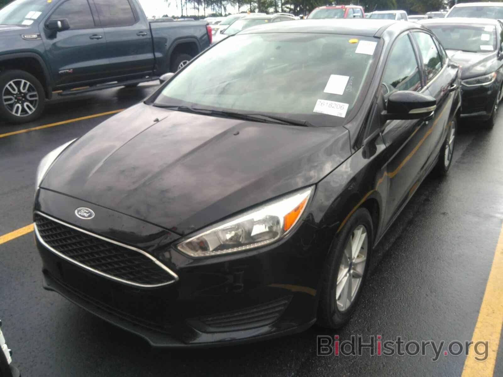 Photo 1FADP3F26HL305350 - Ford Focus SE 2017