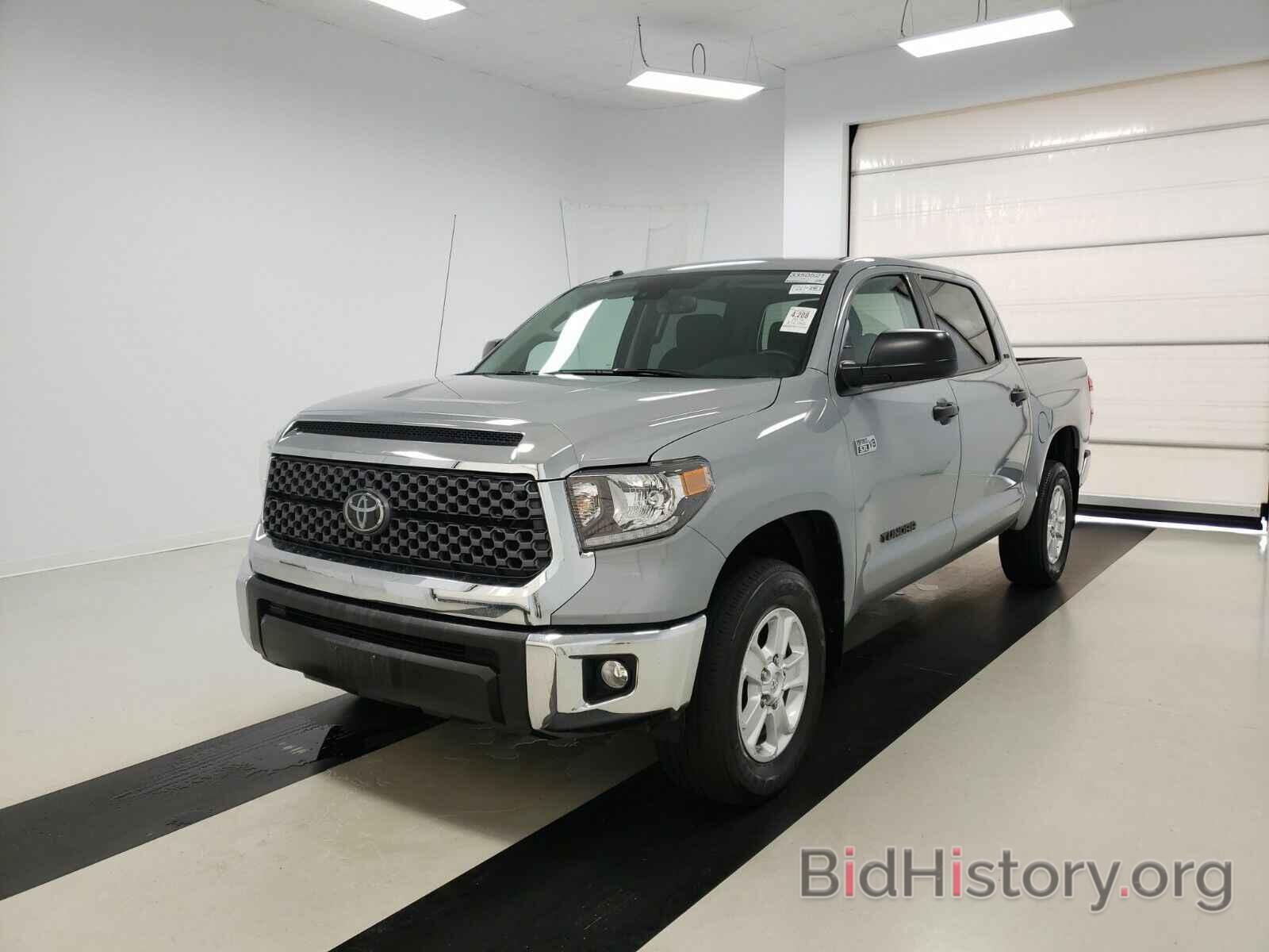 Фотография 5TFDY5F11KX858188 - Toyota Tundra 4WD 2019