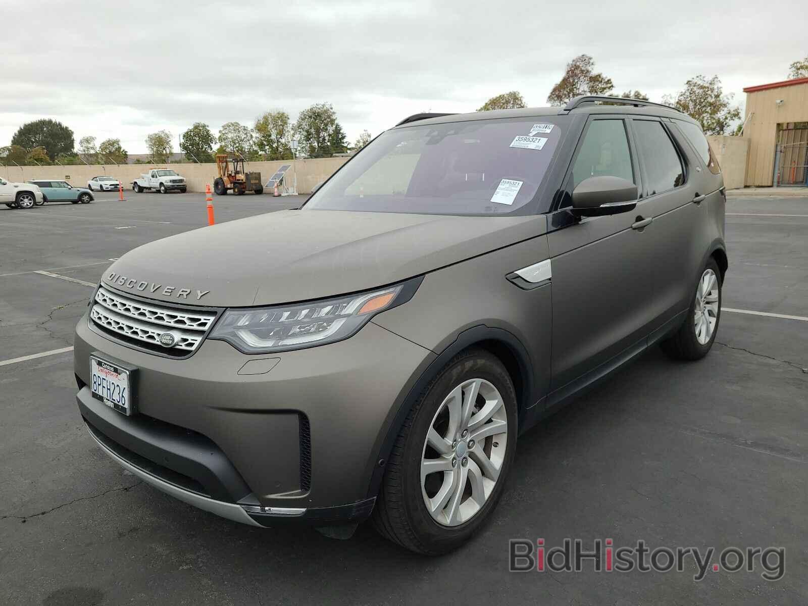 Фотография SALRR2RV8K2408270 - Land Rover Discovery 2019