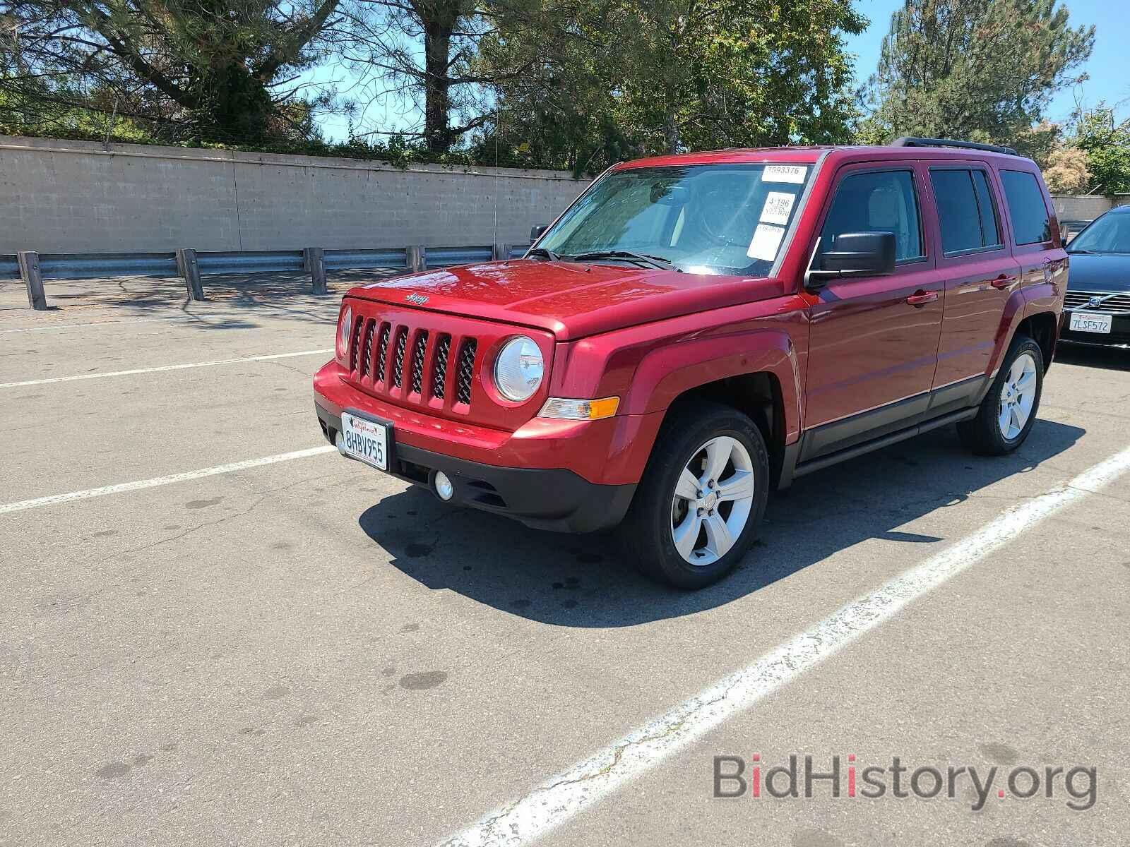 Photo 1C4NJPFAXGD647956 - Jeep Patriot 2016