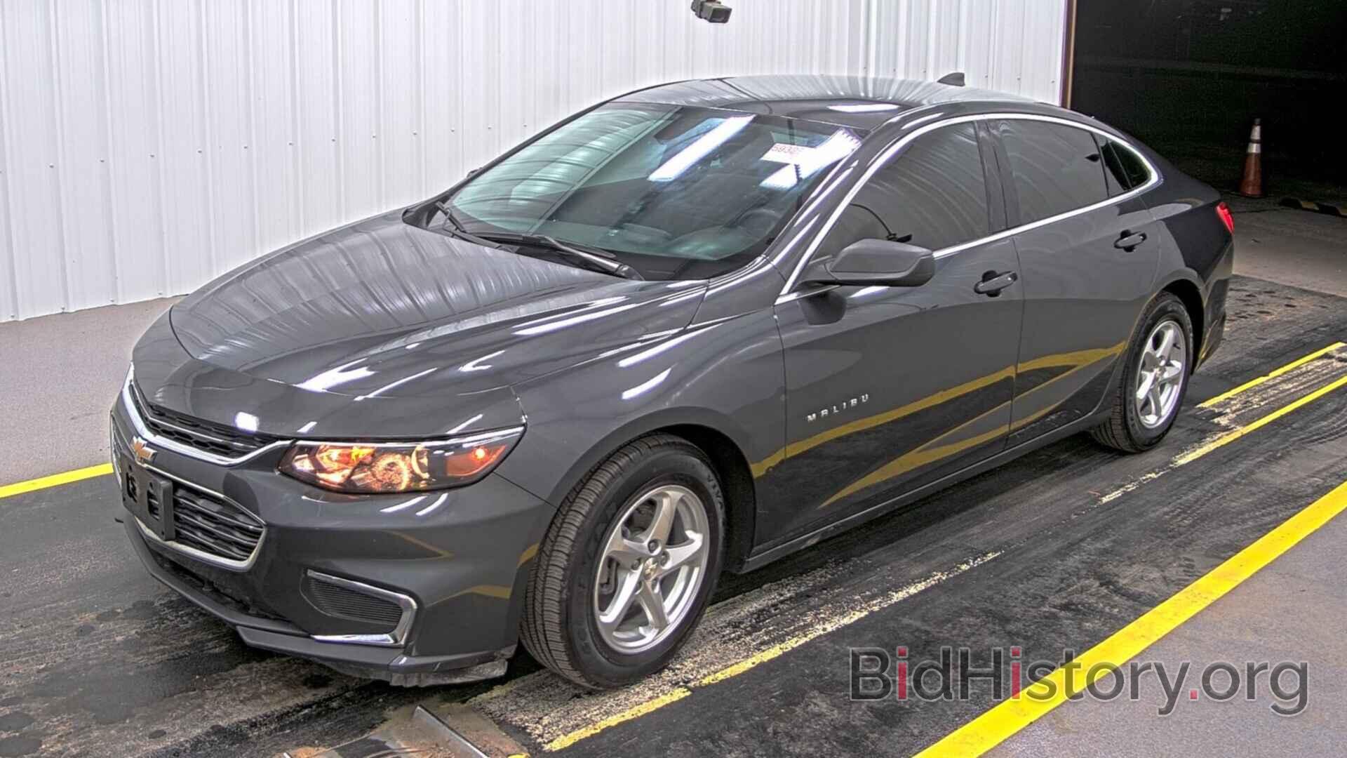 Photo 1G1ZB5ST8HF257771 - Chevrolet Malibu 2017