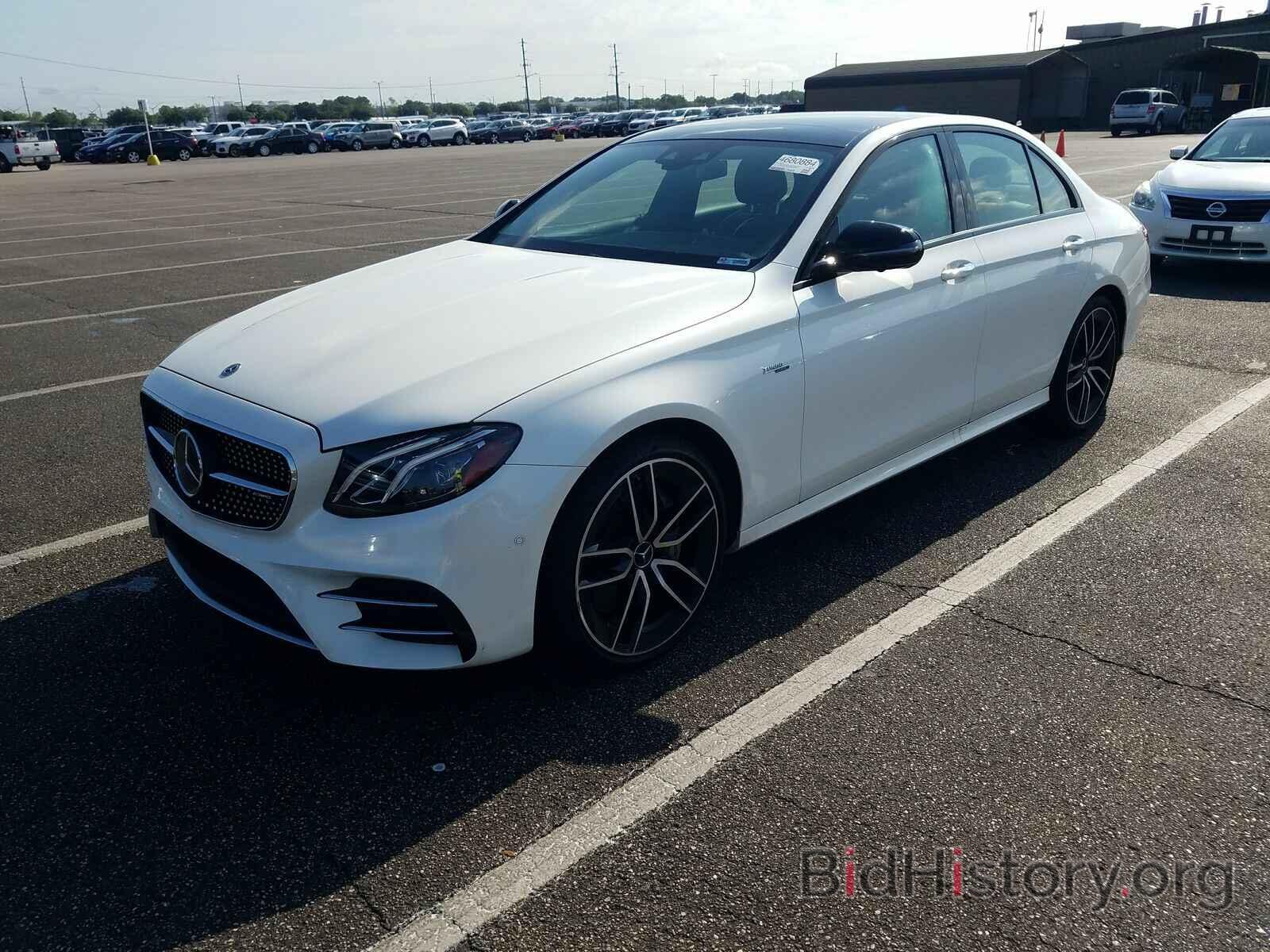 Photo WDDZF6BB7KA592586 - Mercedes-Benz E-Class 2019