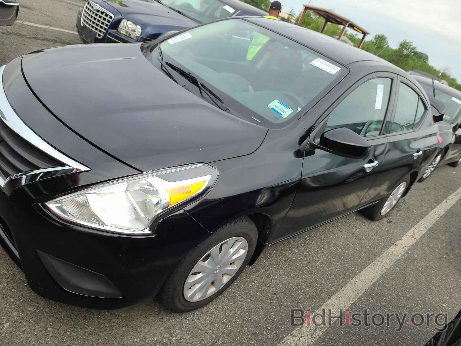 Photo 3N1CN7AP6JL832436 - Nissan Versa Sedan 2018