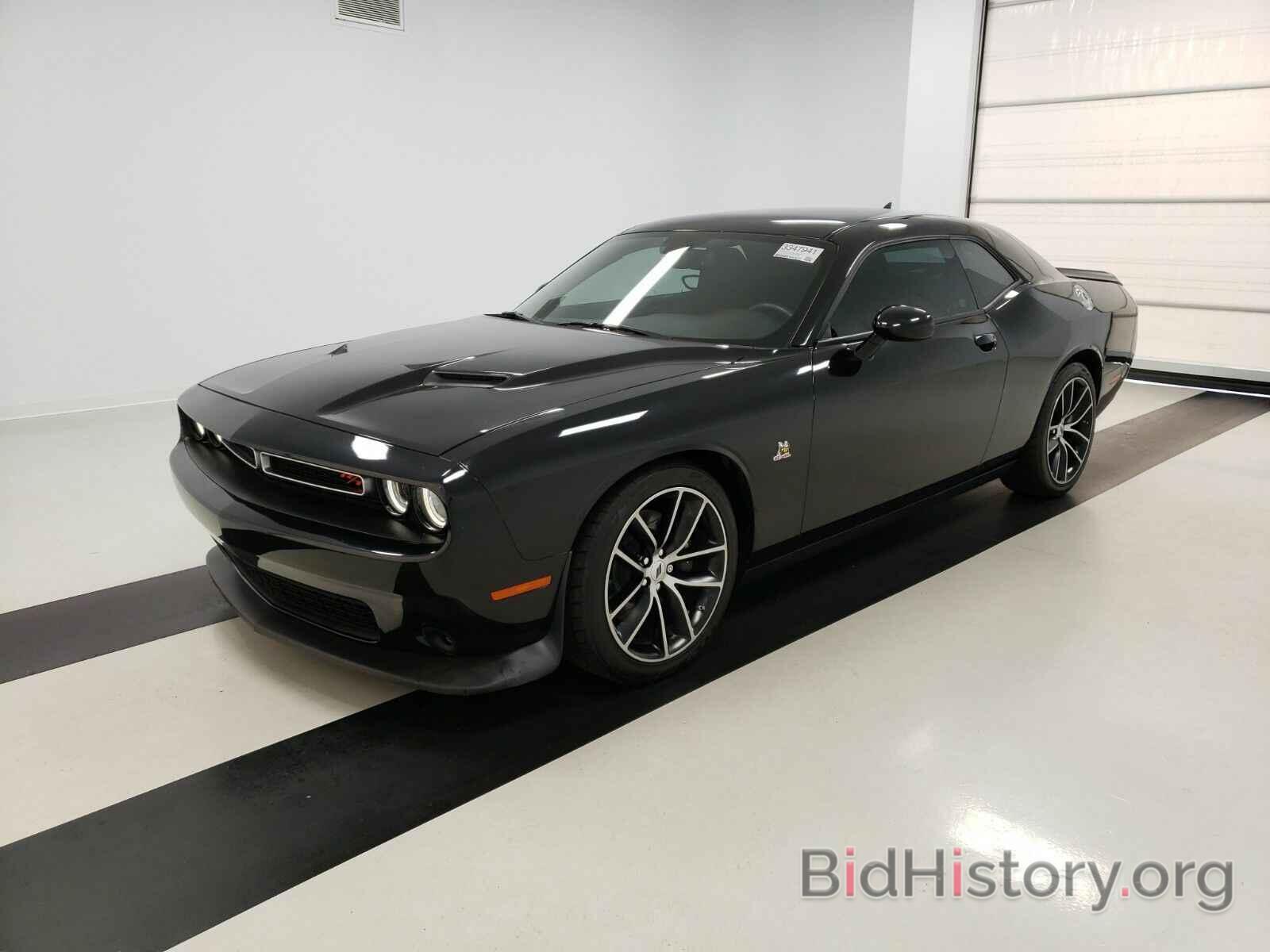 Photo 2C3CDZFJ2JH178788 - Dodge Challenger 2018