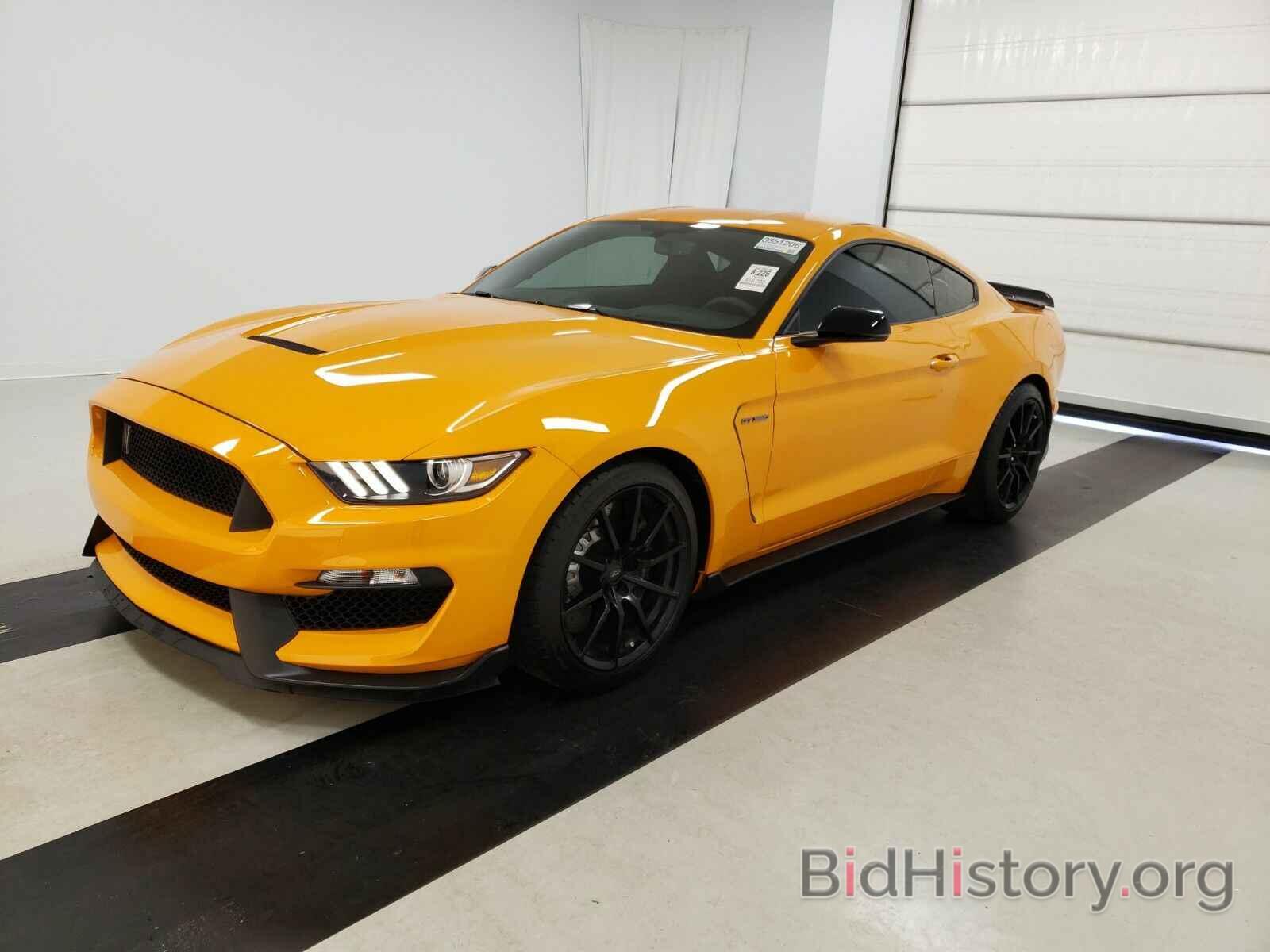 Photo 1FA6P8JZ7J5504122 - Ford Mustang 2018