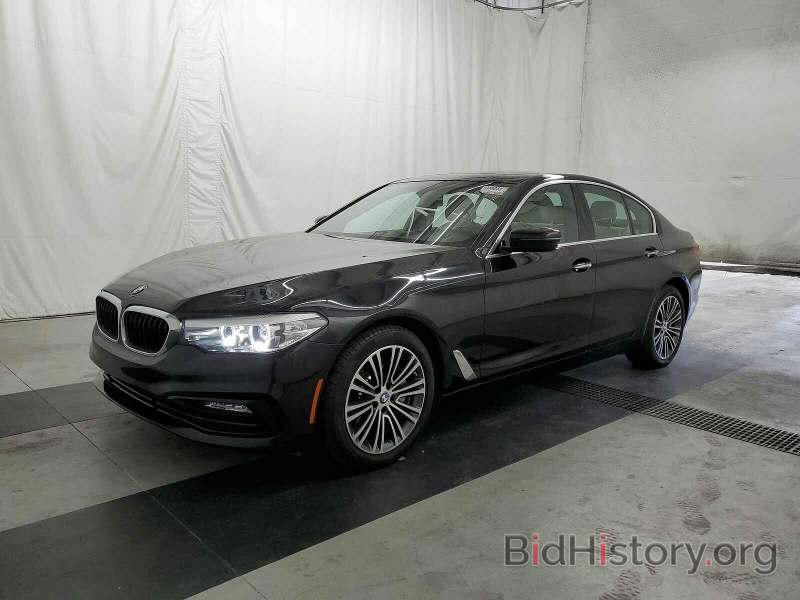 Photo WBAJA5C58JWA37690 - BMW 5 Series 2018