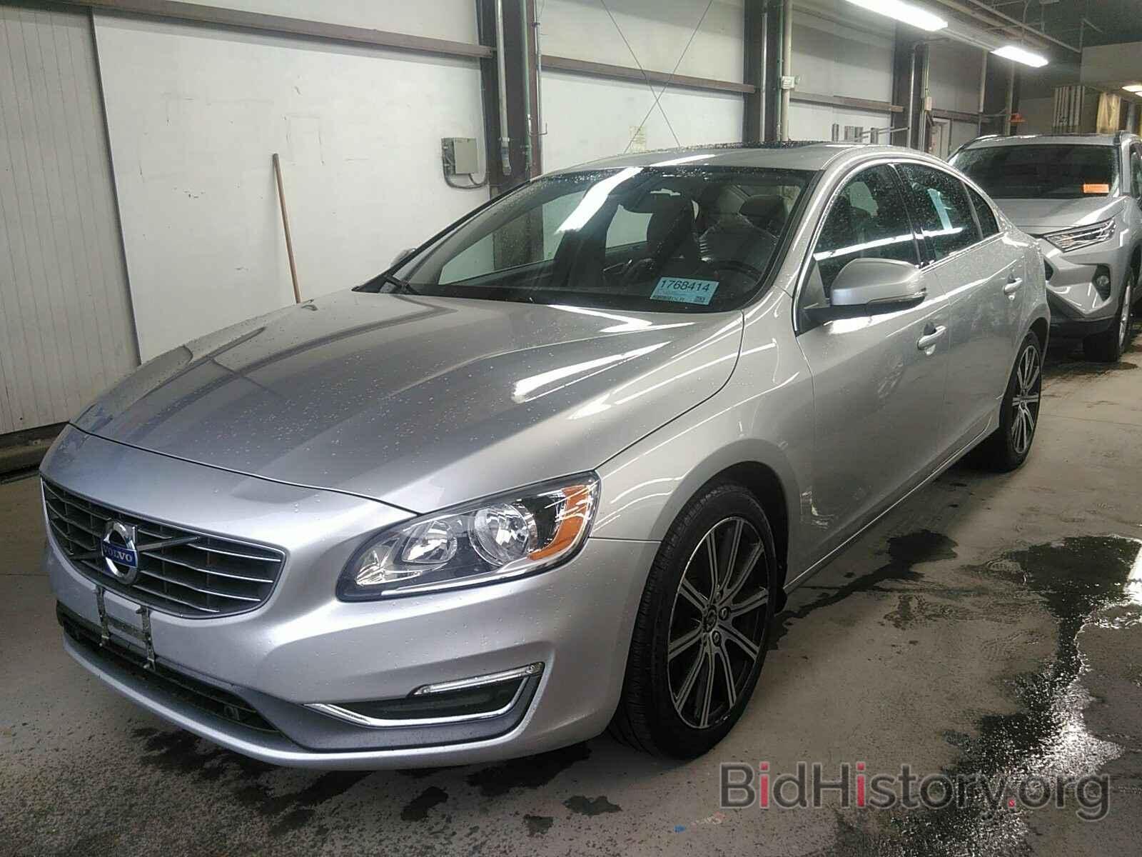 Фотография LYV402HK2HB131951 - Volvo S60 2017