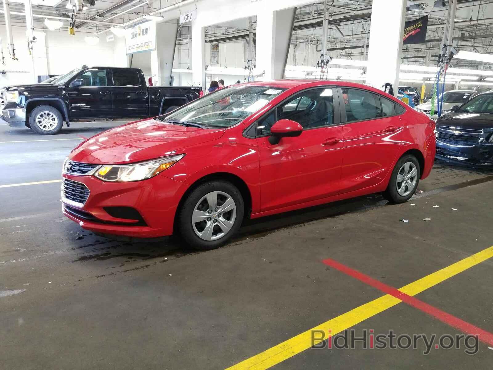 Photo 1G1BC5SM9H7209651 - Chevrolet Cruze 2017