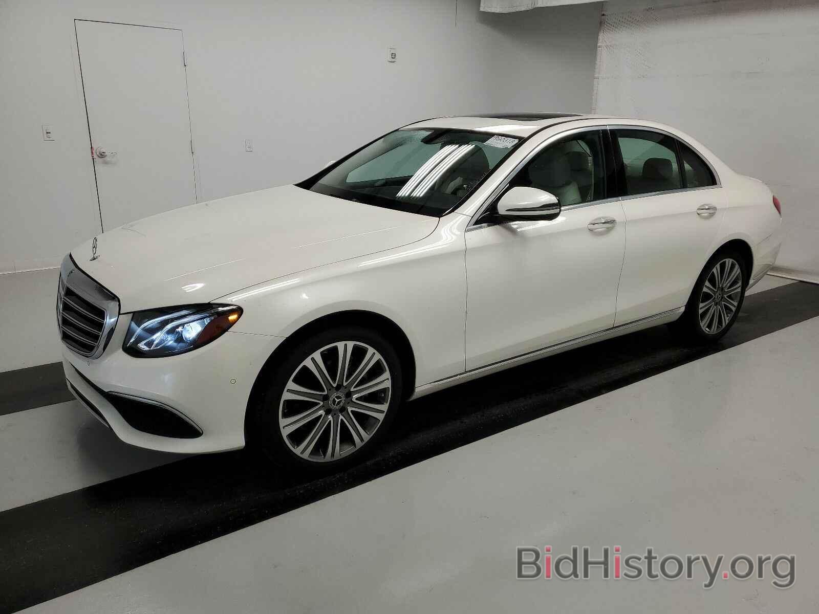 Photo WDDZF4JB0JA366426 - Mercedes-Benz E-Class 2018