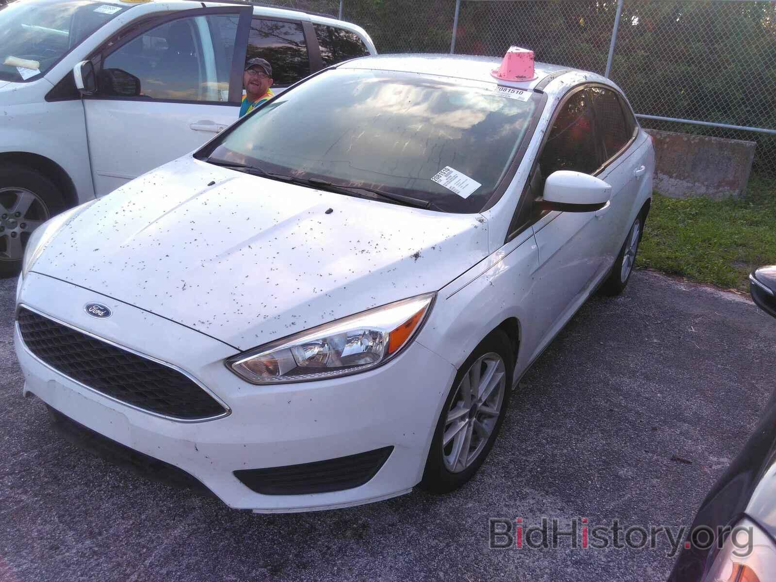 Photo 1FADP3F26JL209336 - Ford Focus SE 2018