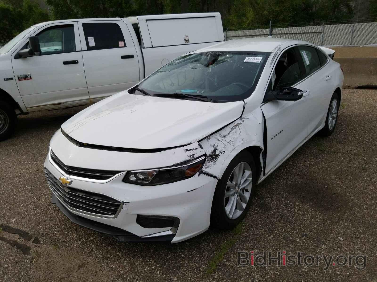 Photo 1G1ZD5ST0JF145806 - Chevrolet Malibu 2018