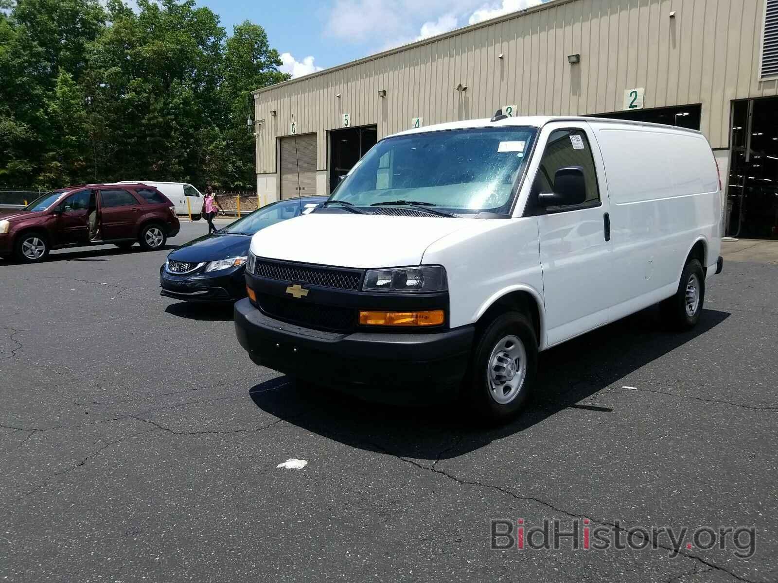 Фотография 1GCWGAFPXJ1308515 - Chevrolet Express Cargo Van 2018