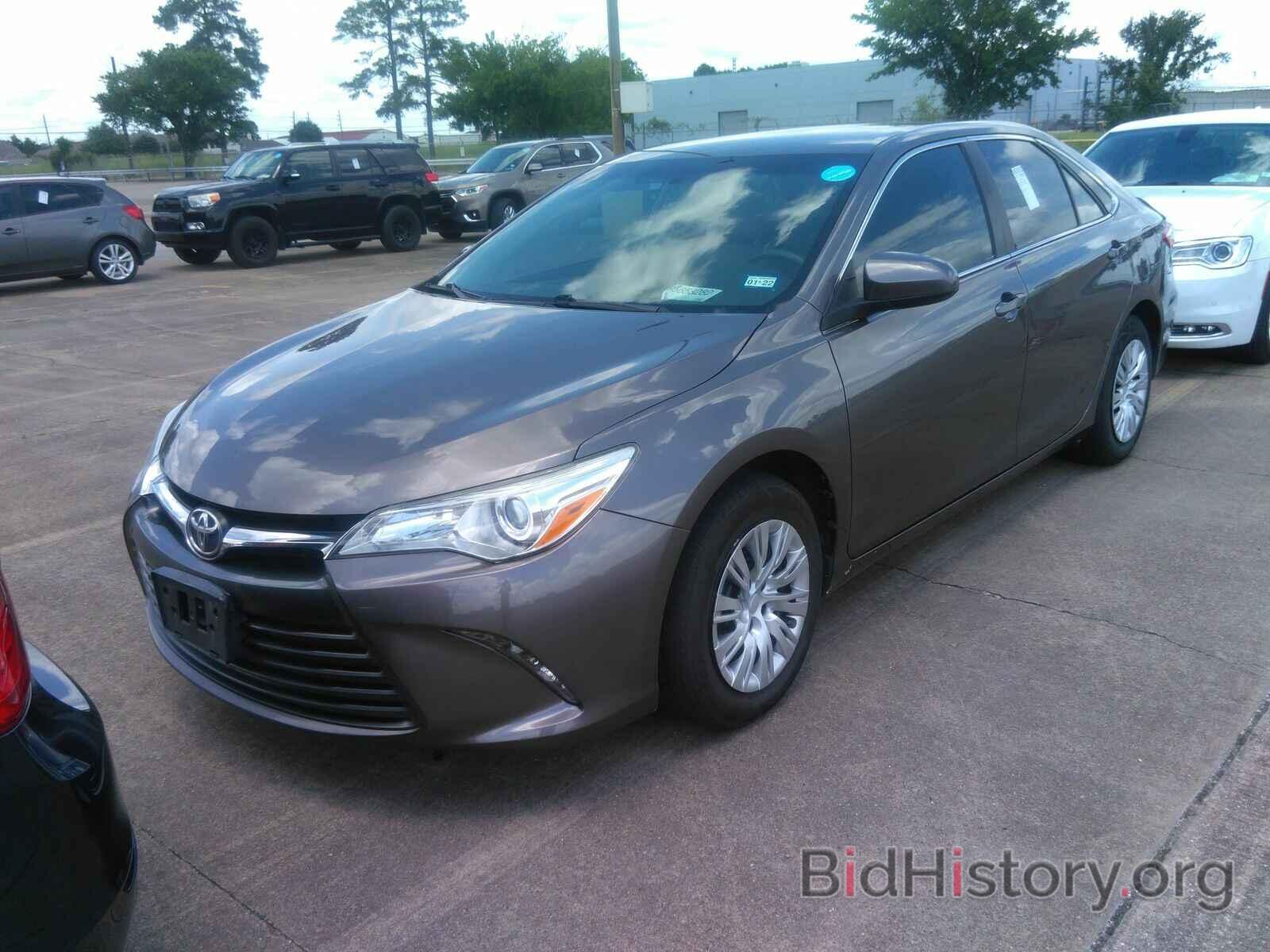 Photo 4T4BF1FK0FR502256 - Toyota Camry 2015