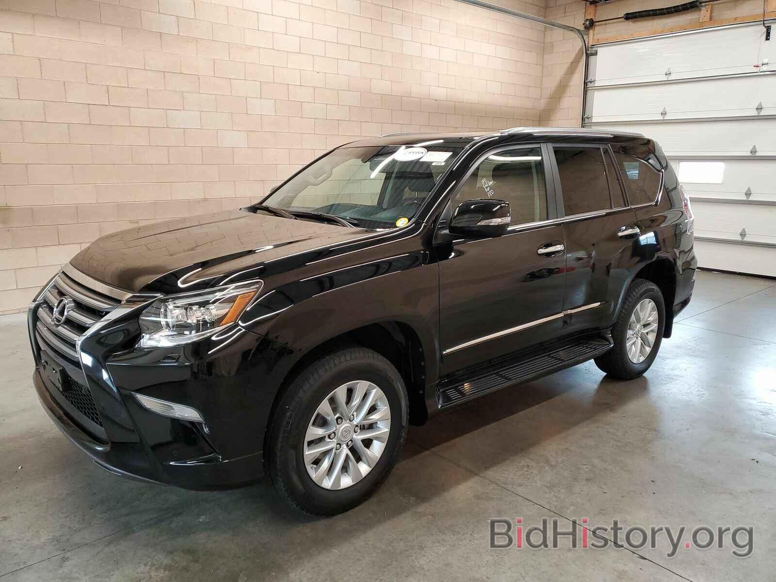 Photo JTJBM7FXXJ5192085 - Lexus GX GX 2018